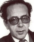 Ismail  KADARE